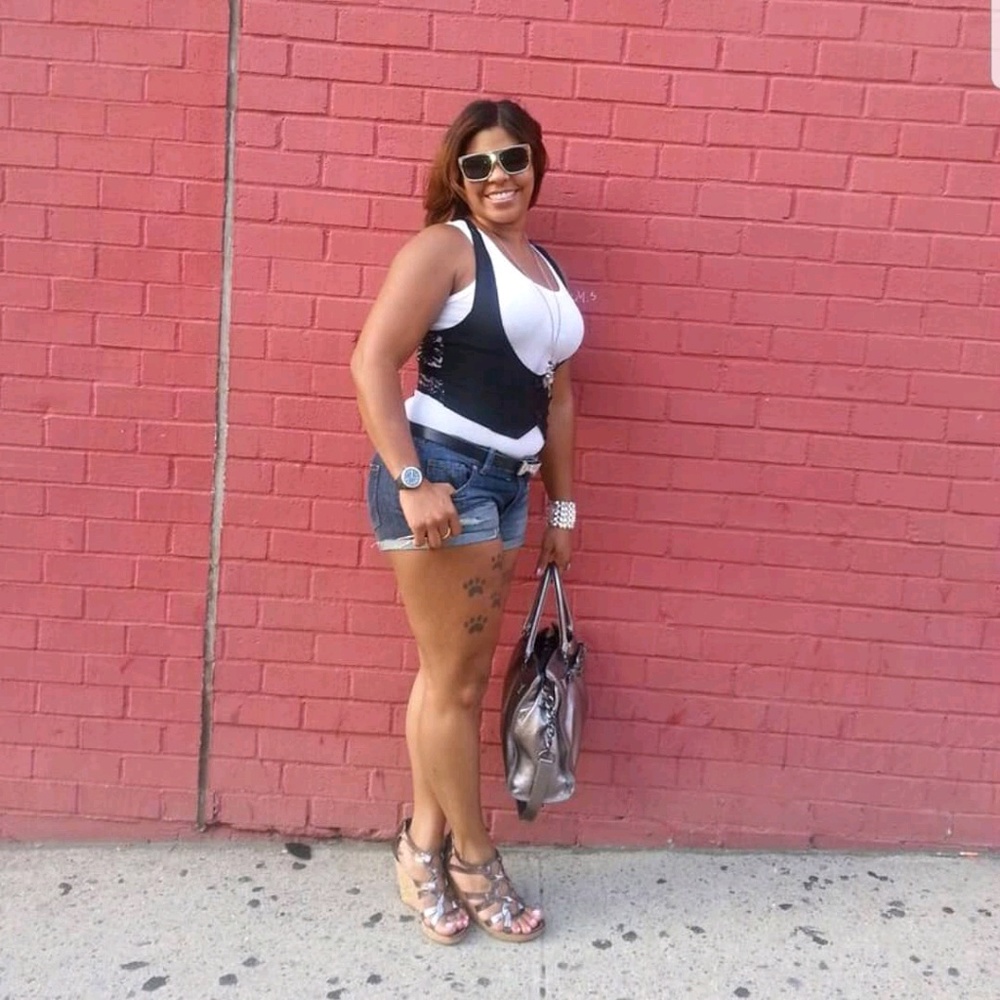 Meet your Posher, Tenisha